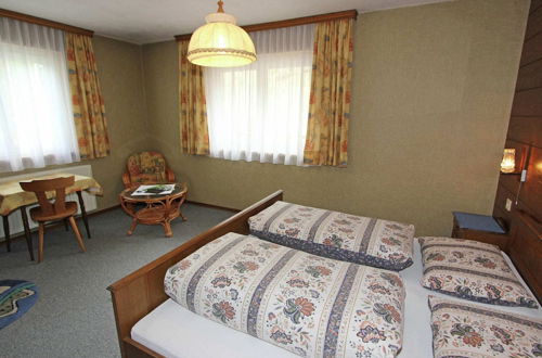 Photo 3 - A Well Kept Holiday Home, Full of Atmosphere and With a Wooden Decor