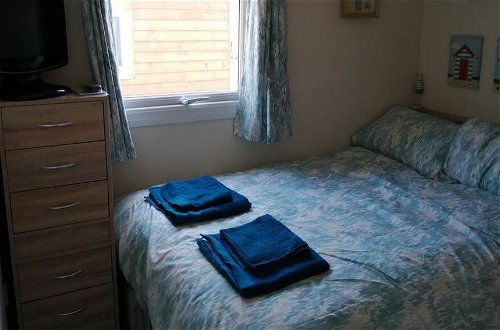 Photo 3 - The Beach Hut Home From Home in Leysdown on Sea