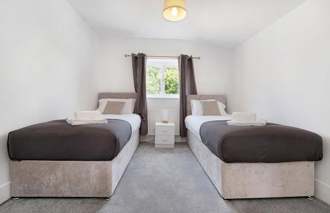 Heathrow Living Stanwell Serviced House - Foto 8