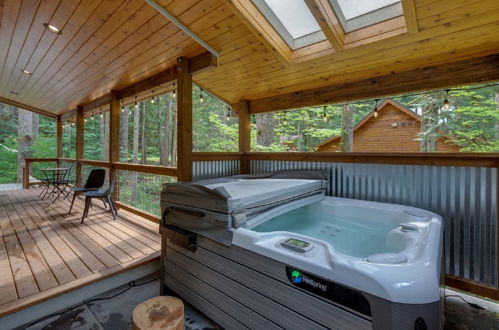 Photo 19 - 52GS - Hot Tub - WiFi - Pets Ok - Wood Stove - Sleeps 6