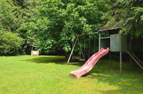 Photo 22 - Inviting Chalet in the Woods in Ovifat