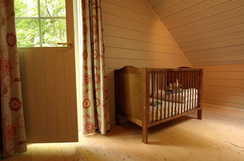 Photo 3 - Countryside Chalet in Bomal sur Ourthe With Sauna, Balcony