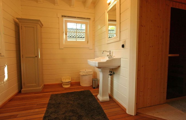 Countryside Chalet in Bomal sur Ourthe With Sauna, Balcony - Foto 16