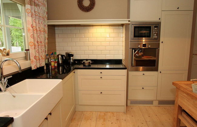 Countryside Chalet in Bomal sur Ourthe With Sauna, Balcony - Foto 8