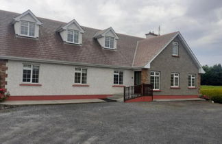 Foto 1 - Spacious 6 Bed House 10 Minutes From Knock Airport