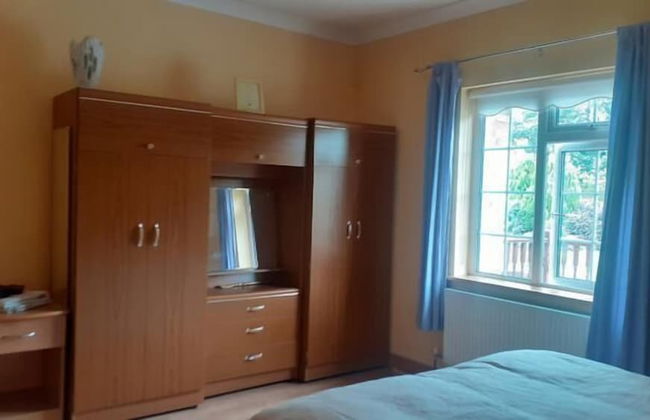 Spacious 6-bed House 10 Minutes From Knock Airport - Foto 2