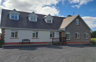 Foto 1 - Spacious 6 Bed House 10 Minutes From Knock Airport