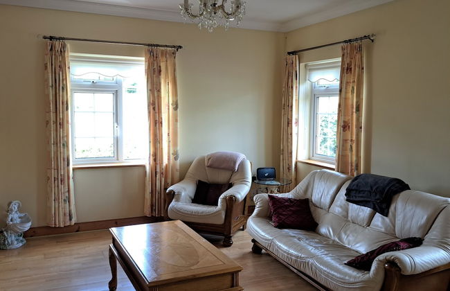 Spacious 6-bed House 10 Minutes From Knock Airport - Foto 17