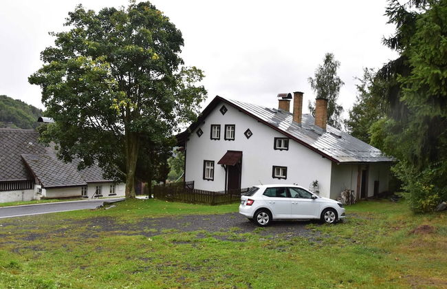 Spacious Holiday Home in Zlata Olesnice - Foto 32