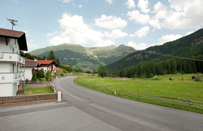 Spacious Holiday Home in Wenns near Ski Area - Foto 35