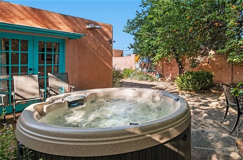 Photo 27 - Amor - Historic Adobe in the Heart of The Railyard and Downtown Santa Fe, Hot Tub