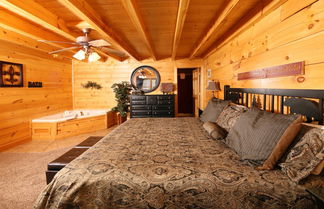 Photo 3 - Sweet Surrender - One Bedroom Cabin