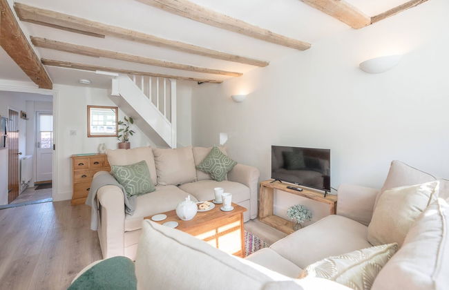 Candy Cottage, Halesworth - Photo 1