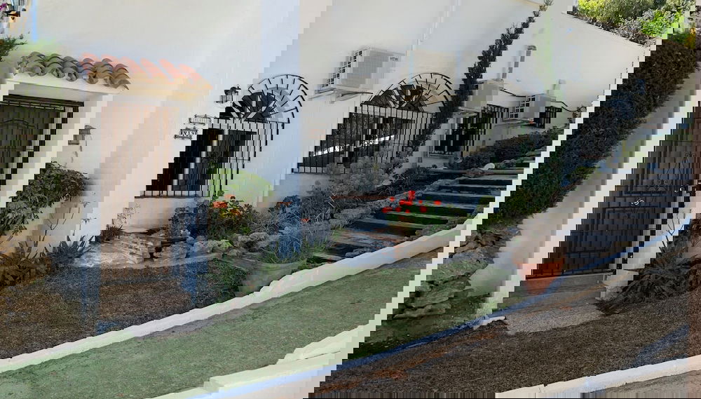 Primary image
