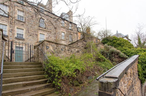 Photo 29 - Calton Hill Idyllic Cottage Feel Next 2 Princes St