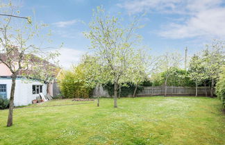 Photo 2 - Headington Orchard - 3 Bedroom House Parking Garden