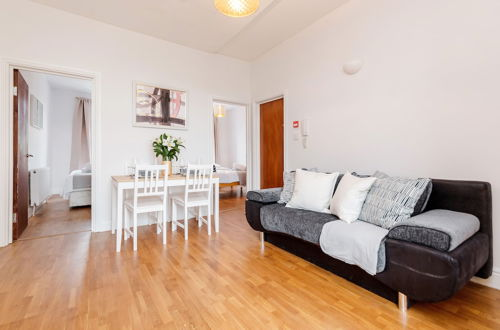 Photo 1 - WelcomeStay Clapham Junction 2 bedroom Apartment