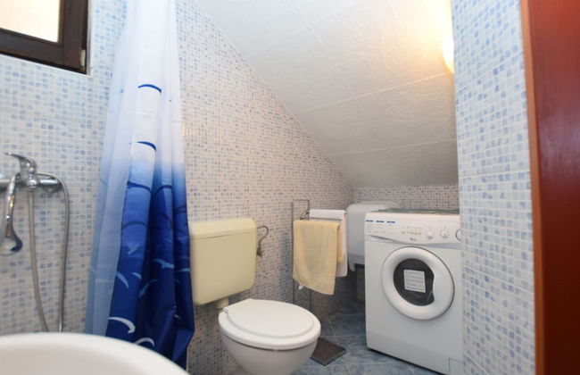 Lovable Apartment, Pool With Deckchairs, Fenced Garden With Grill, Wifi and Airco - Foto 8