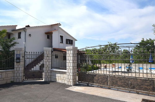 Photo 23 - Lovable Apartment, Pool With Deckchairs, Fenced Garden With Grill, Wifi and Airco