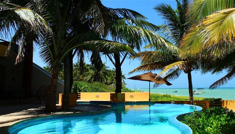Photo 1 - Box Cay Luxury Ocean Front Villa