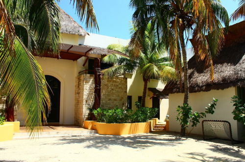 Photo 21 - Box Cay Luxury Ocean Front Villa
