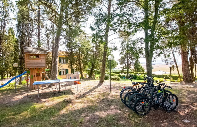 Splendid Holiday Home in Orciatico with Hot Tub & Pool - Foto 26