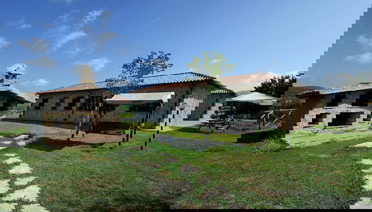 Foto 1 - Farmhouse Near Lake Trasimeno With Pool