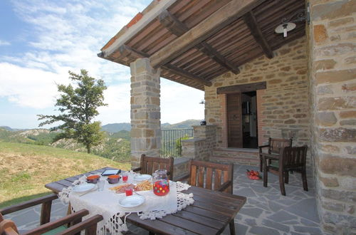 Photo 15 - Stunning Villa in Apecchio with Hot Tub