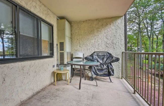 Cozy Pocono Mountain Escape - Foto 26