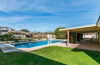 Foto 1 - North Phoenix 6 Bedroom With Guest House & Pool