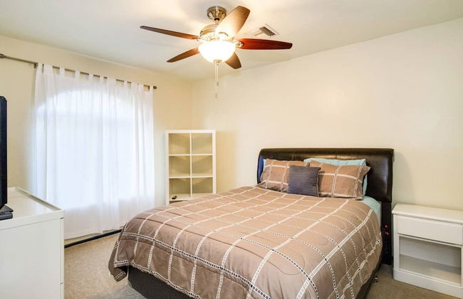 North Phoenix 6 Bedroom With Guest House & Pool! - Foto 3