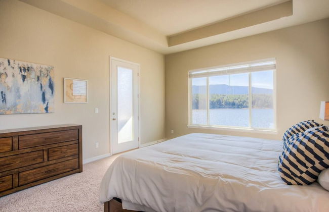 5BD Lakeside Mountain Spectacularhot Tubluxury - Photo 10