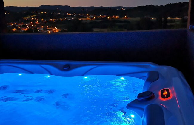 Viksa with Hot Tub - Photo 8