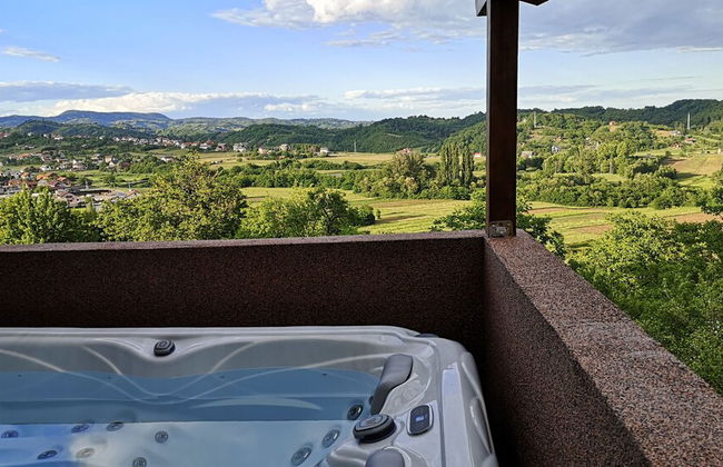 Viksa with Hot Tub - Photo 23
