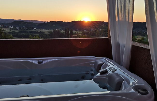 Viksa with Hot Tub - Photo 13