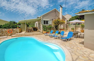 Foto 1 - Loggos Seaview Cottage with Pool by Konnect