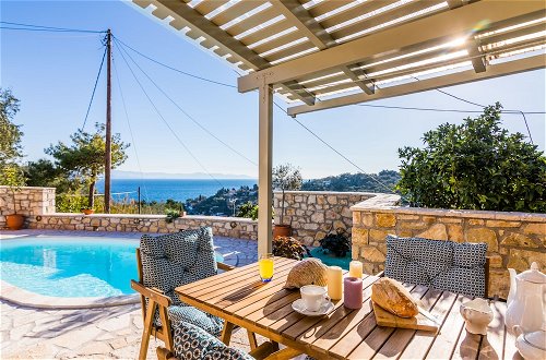 Photo 1 - Loggos Seaview Cottage with Pool by Konnect