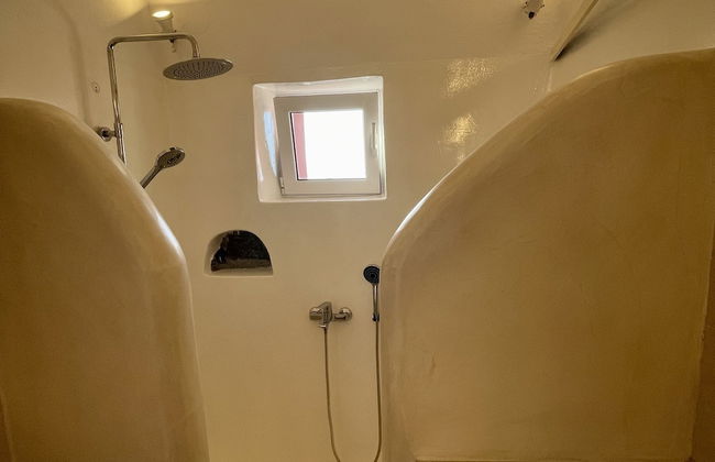 Diva Santorini Luxury Villa - Photo 13