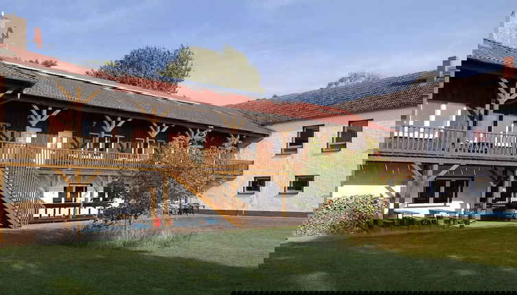 Photo 1 - Luxurioese Ferienwohnung in Boddin mit Garten