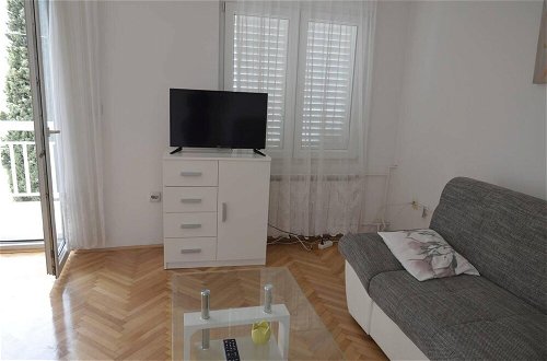 Foto 11 - Remarkable 2-bed Apartment in Okrug Gornji
