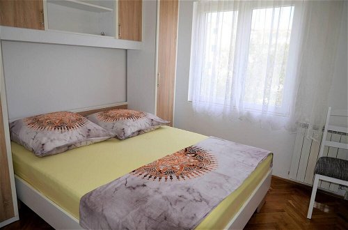Foto 8 - Remarkable 2-bed Apartment in Okrug Gornji