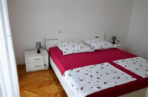 Foto 6 - Remarkable 2-bed Apartment in Okrug Gornji