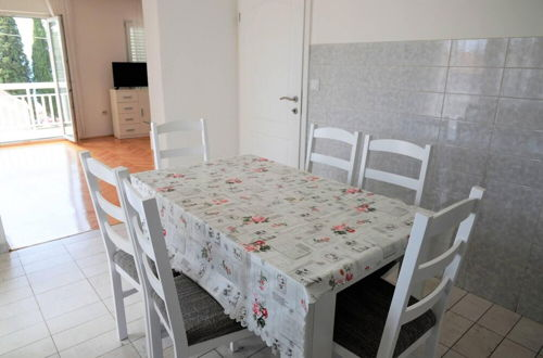 Foto 14 - Remarkable 2-bed Apartment in Okrug Gornji