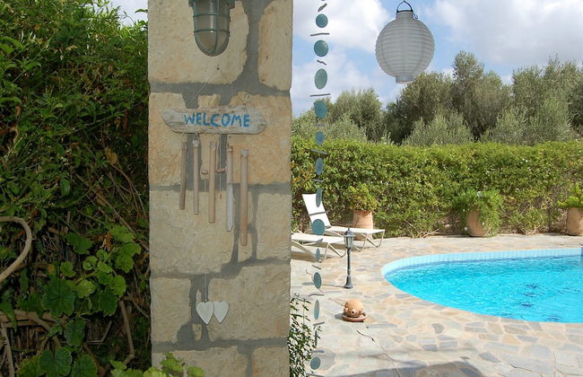 Enticing Villa in Loutra with Private Pool & Garden near Beach - Foto 17