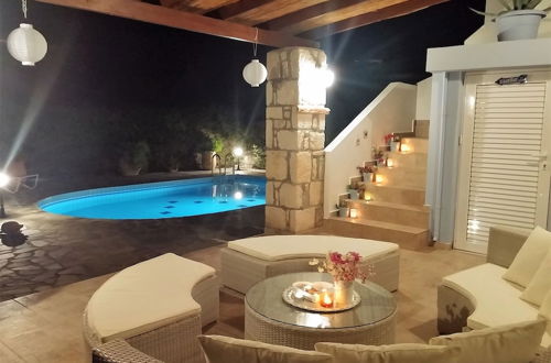 Photo 11 - Enticing Villa in Loutra with Private Pool & Garden near Beach