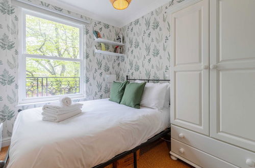 Photo 14 - 3 Bed House, Sleeps 8 - Near St Pancras