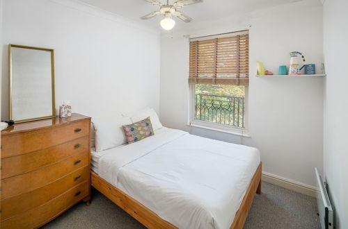 Photo 3 - 3 Bed House, Sleeps 8 - Near St Pancras