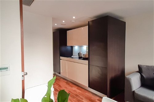 Photo 22 - One Bed Serviced Apt Moorgate