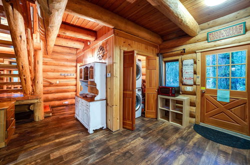 Photo 10 - 10SL - Real Log Cabin - WiFi - SLEEPS-8