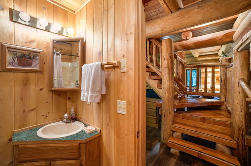 Photo 12 - 10SL - Real Log Cabin - WiFi - SLEEPS-8